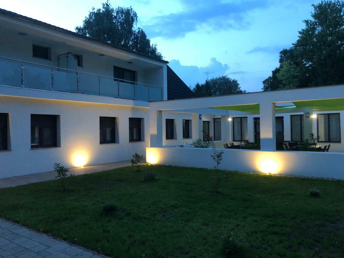 Duna Vendégház Fadd-Dombori Esterno foto