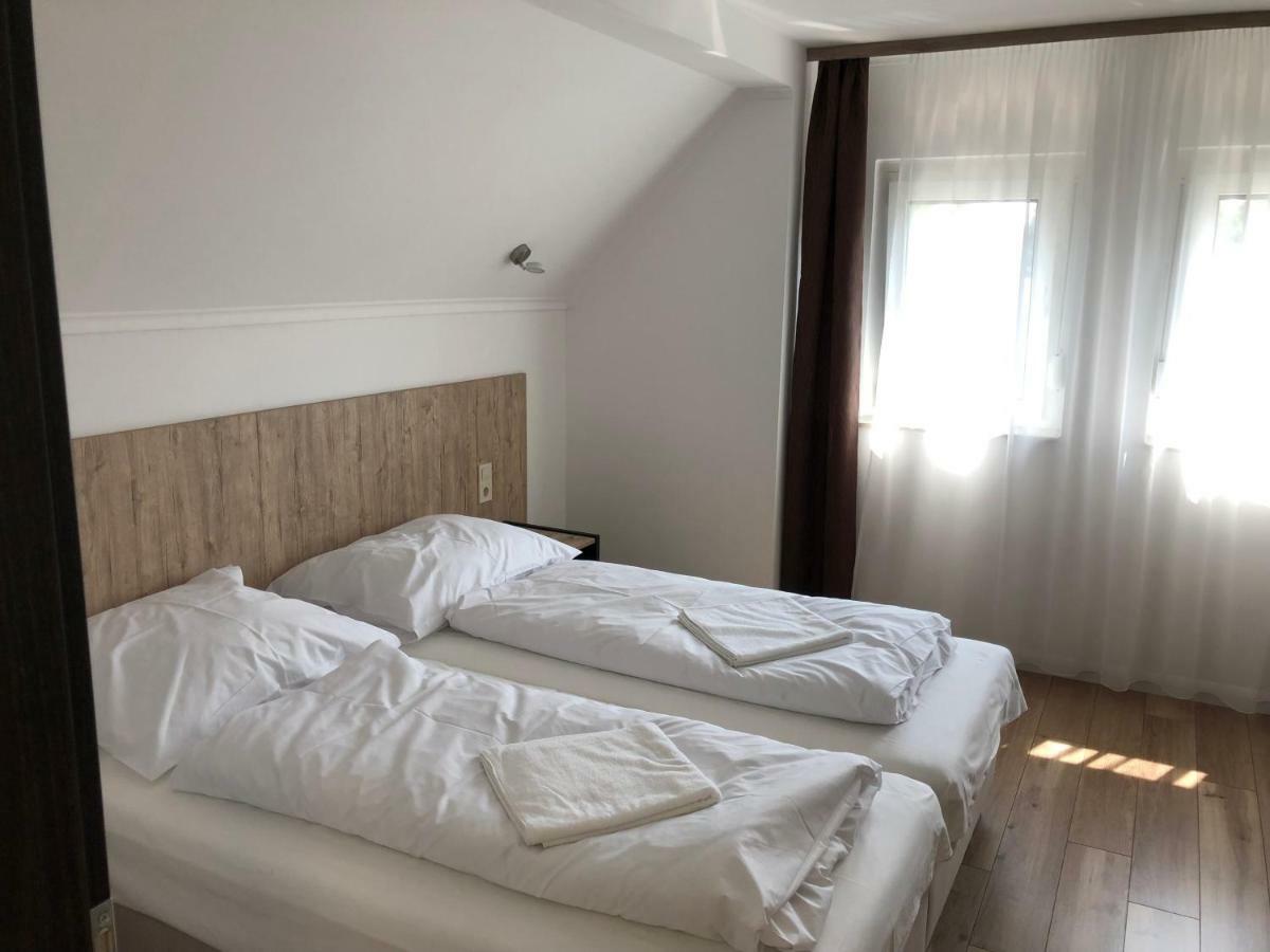 Duna Vendégház Fadd-Dombori Esterno foto